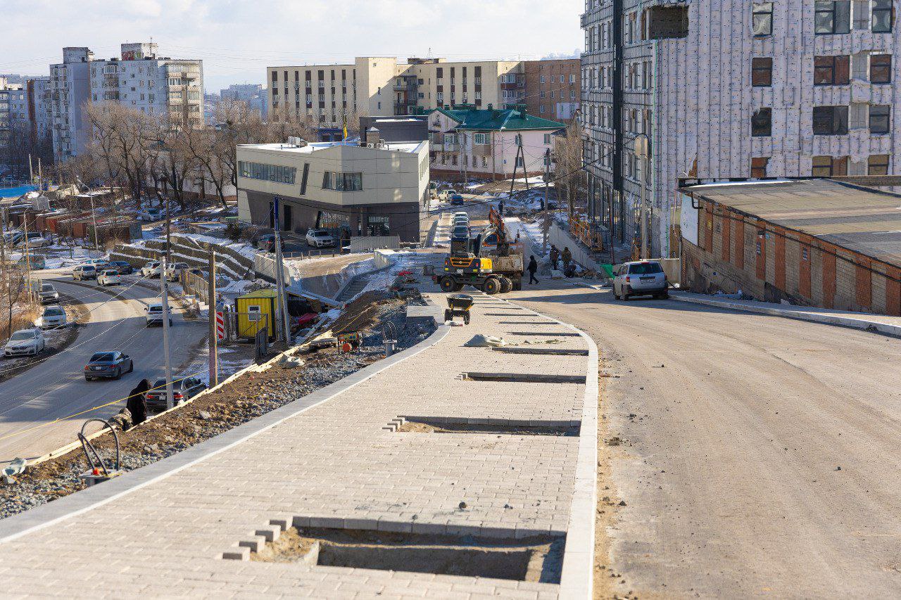 Константин Шестаков: Новую дорогу в районе кёрлинг-центра во Владивостоке готовят к сдаче Константин Шестаков: Новую дорогу в районе кёрлинг-центра во Владивостоке готовят к сдаче