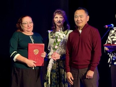 Депутат #ЗСПК Эдуард Цой поздравил активистов Ханкайского общества инвалидов