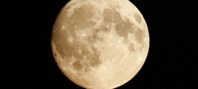 В ночь с 4 на 5 декабря приморцы смогут наблюдать «суперполнолуние»