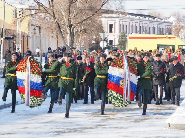 Уссурийцы почтили память Неизвестного солдата