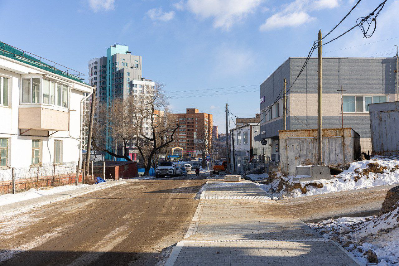 Константин Шестаков: Новую дорогу в районе кёрлинг-центра во Владивостоке готовят к сдаче Константин Шестаков: Новую дорогу в районе кёрлинг-центра во Владивостоке готовят к сдаче