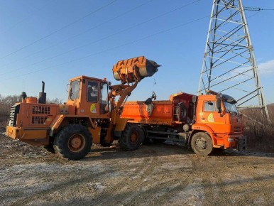 В ноябре с контейнерных площадок и стихийных свалок в Советском районе Владивостока вывезли более 900 тонн мусора