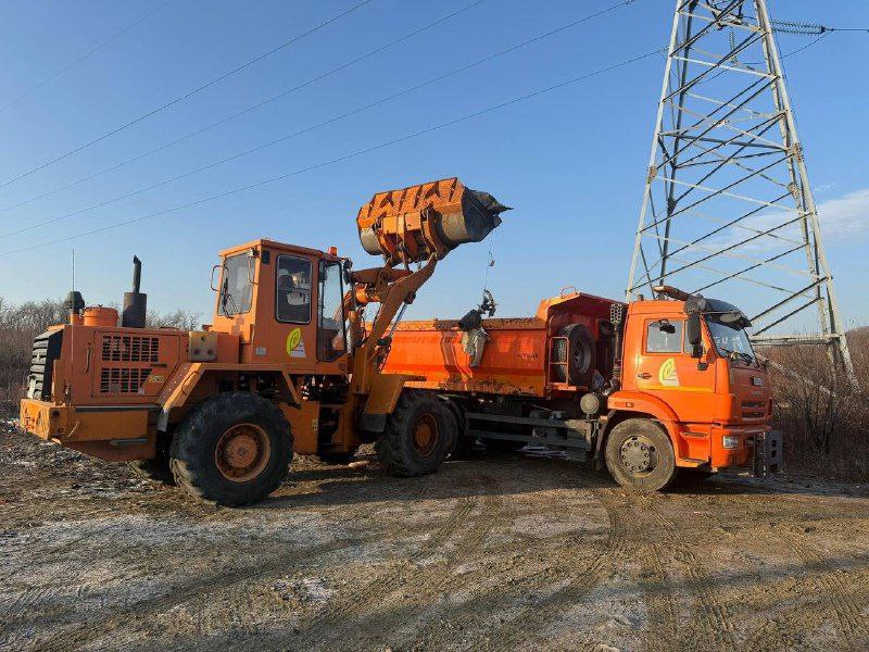 В ноябре с контейнерных площадок и стихийных свалок в Советском районе Владивостока вывезли более 900 тонн мусора