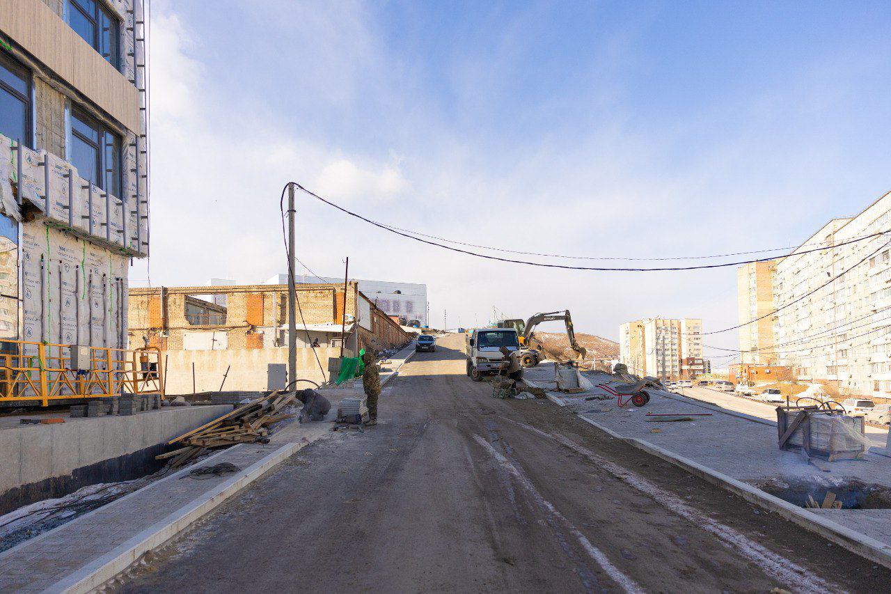 Константин Шестаков: Новую дорогу в районе кёрлинг-центра во Владивостоке готовят к сдаче Константин Шестаков: Новую дорогу в районе кёрлинг-центра во Владивостоке готовят к сдаче