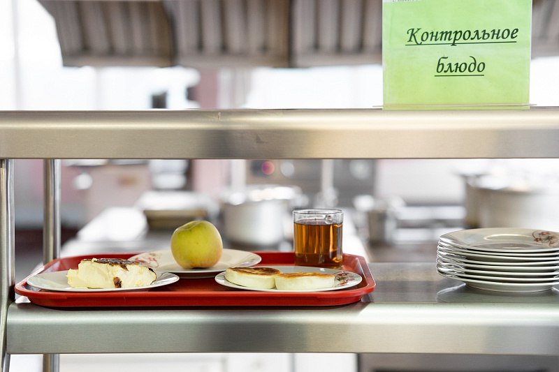 Внеплановая проверка питания прошла в школе № 11 Владивостока Внеплановая проверка питания прошла в школе № 11 Владивостока