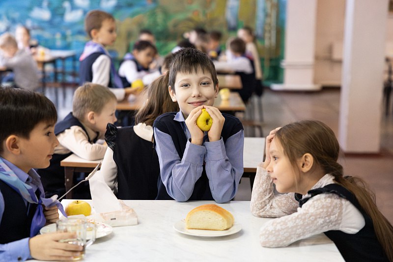 Внеплановая проверка питания прошла в школе № 11 Владивостока Внеплановая проверка питания прошла в школе № 11 Владивостока