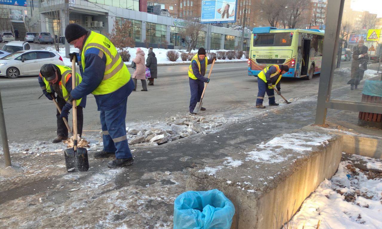 Сегодня во Владивостоке: установка дорожных знаков, дорожные работы, демонтаж, промывка ливнёвок и ликвидация последствий непогоды Сегодня во Владивостоке: установка дорожных знаков, дорожные работы, демонтаж, промывка ливнёвок и ликвидация последствий непогоды