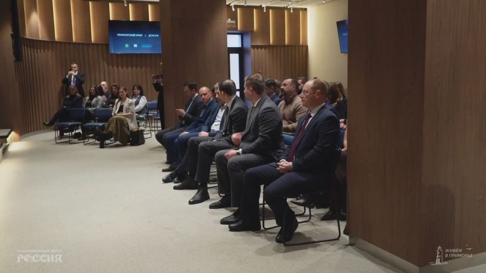 «Мы поддерживаем прежде всего жилищное строительство, где предусмотрена социальная сфера», — губернатор Олег Кожемяко