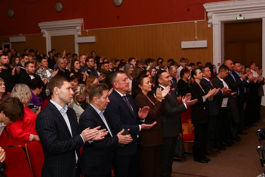 «Вместе во благо»: в Находке состоялся праздник в честь волонтёров «Вместе во благо»: в Находке состоялся праздник в честь волонтёров