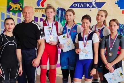 Во Владивостоке чемпионы России и Европы растут в спортшколе "Богатырь"