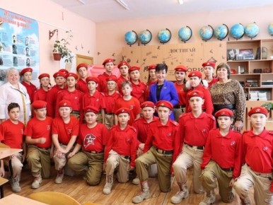 В Приморье стартовала акция "Письмо солдату"