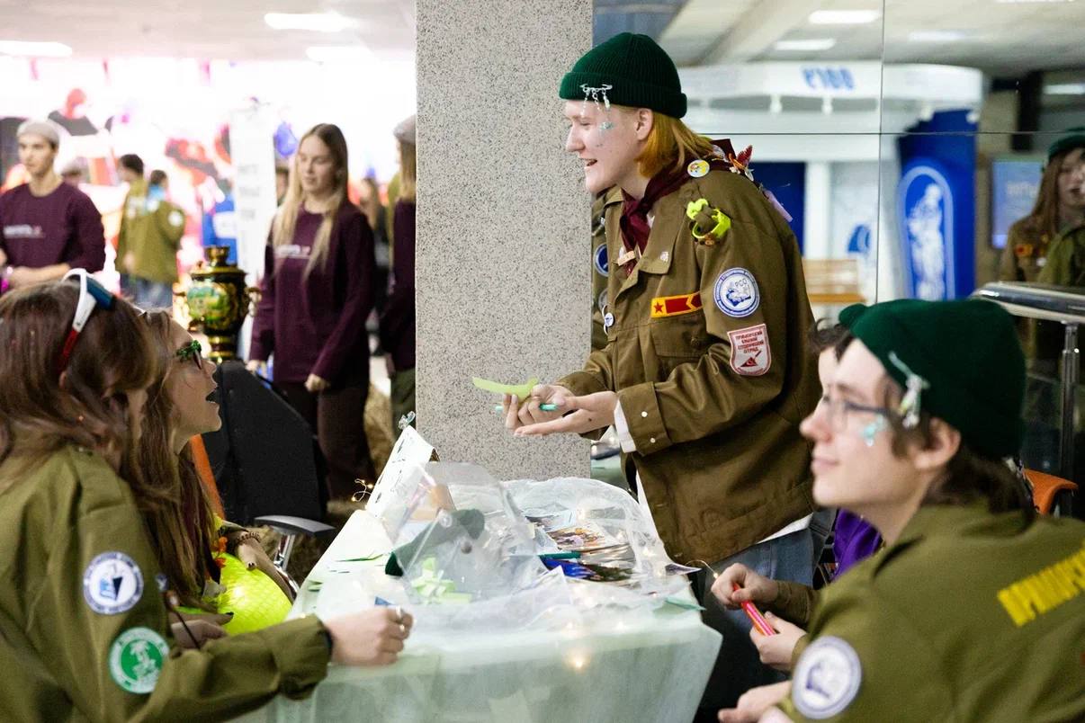 Акция «Снежный десант Российских студенческих отрядов» стартовала сегодня в ВВГУ Акция «Снежный десант Российских студенческих отрядов» стартовала сегодня в ВВГУ
