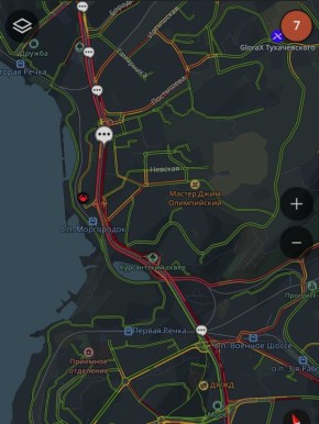 Пробка сковала Вторую речку с самого утра