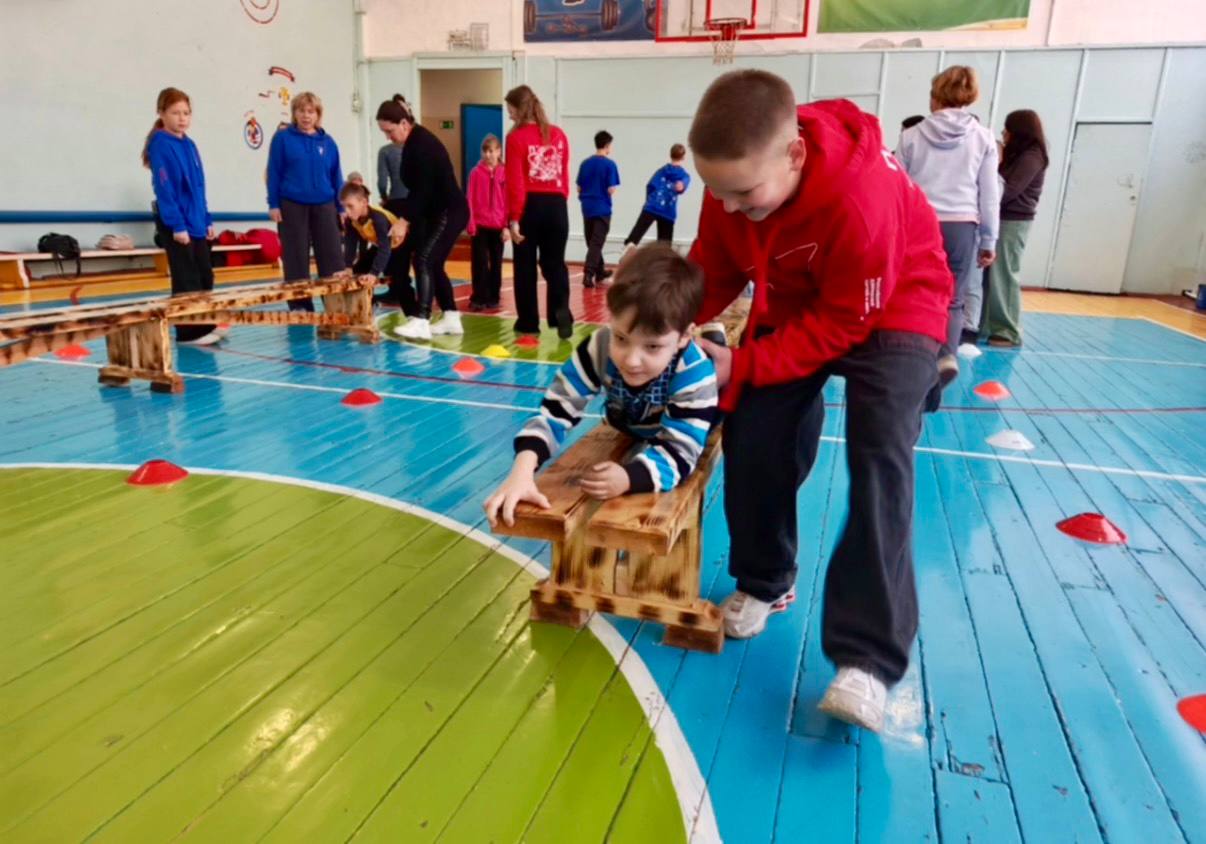 Спортивный дух и радость побед: Фестиваль «Мы как все» в Лучегорске Спортивный дух и радость побед: Фестиваль «Мы как все» в Лучегорске