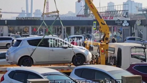 В районе жд вокзала работает муниципальный эвакуатор