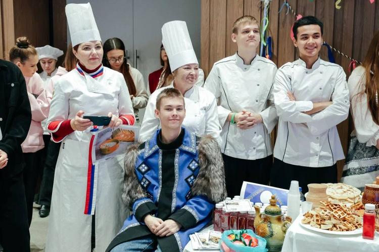 В Национальном центре «Россия» в Приморье прошёл региональный фестиваль «Кухни народов России», посвящённый гастрономическим традициям Дальнего Востока