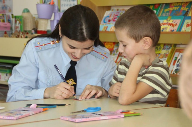 В Фокино Приморского края Госавтоинспекторы провели профилактическую акцию «Засветись!» В Фокино Приморского края Госавтоинспекторы провели профилактическую акцию «Засветись!»