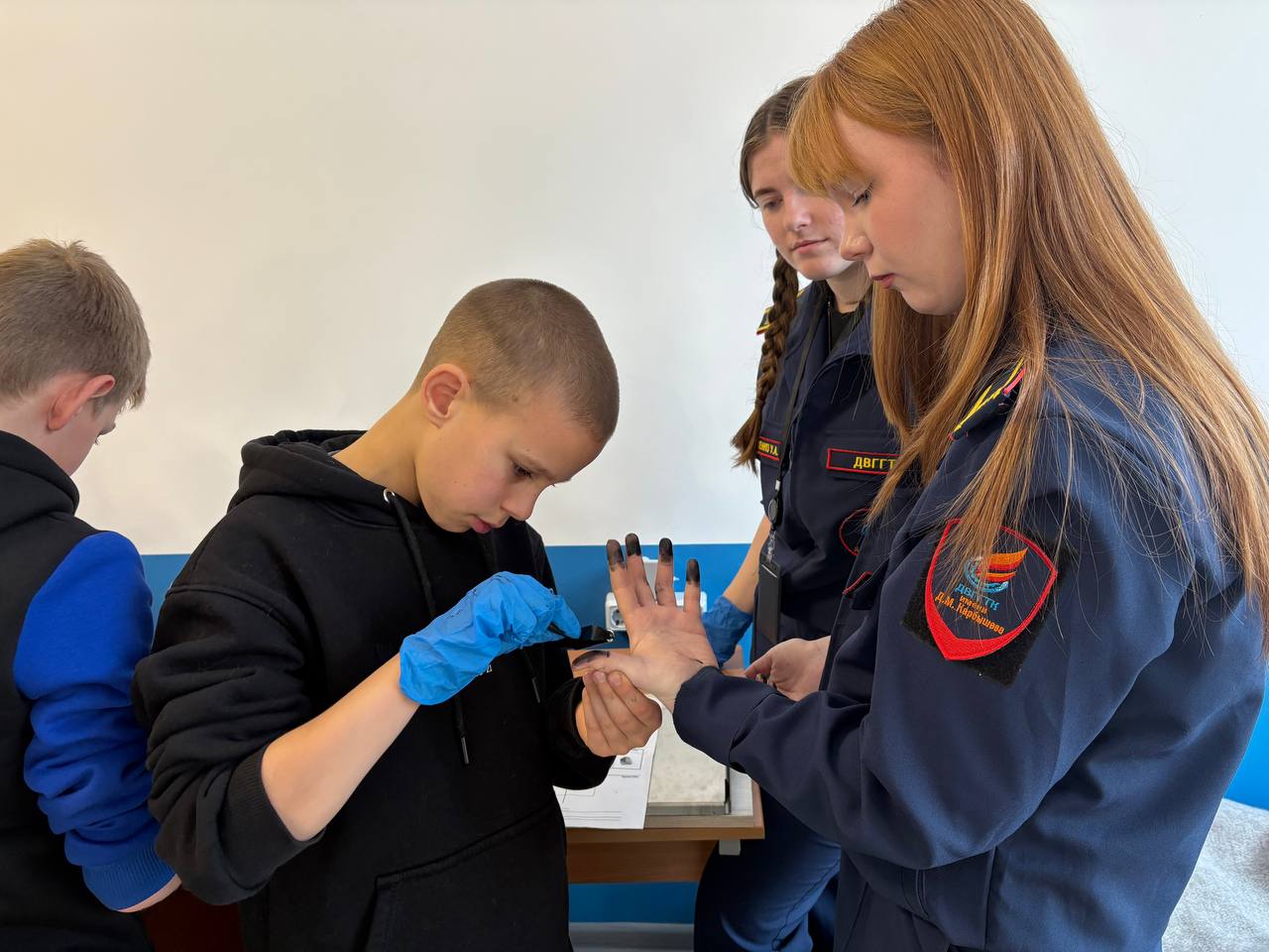 Во Владивостоке транспортные полицейские приняли участие в профориентационном мероприятии «Азбука профессий» Во Владивостоке транспортные полицейские приняли участие в профориентационном мероприятии «Азбука профессий»