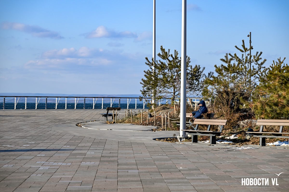 С обновлённой набережной около «Олимпийца» убрали все арт-объекты «Улицы Дальнего Востока» С обновлённой набережной около «Олимпийца» убрали все арт-объекты «Улицы Дальнего Востока»