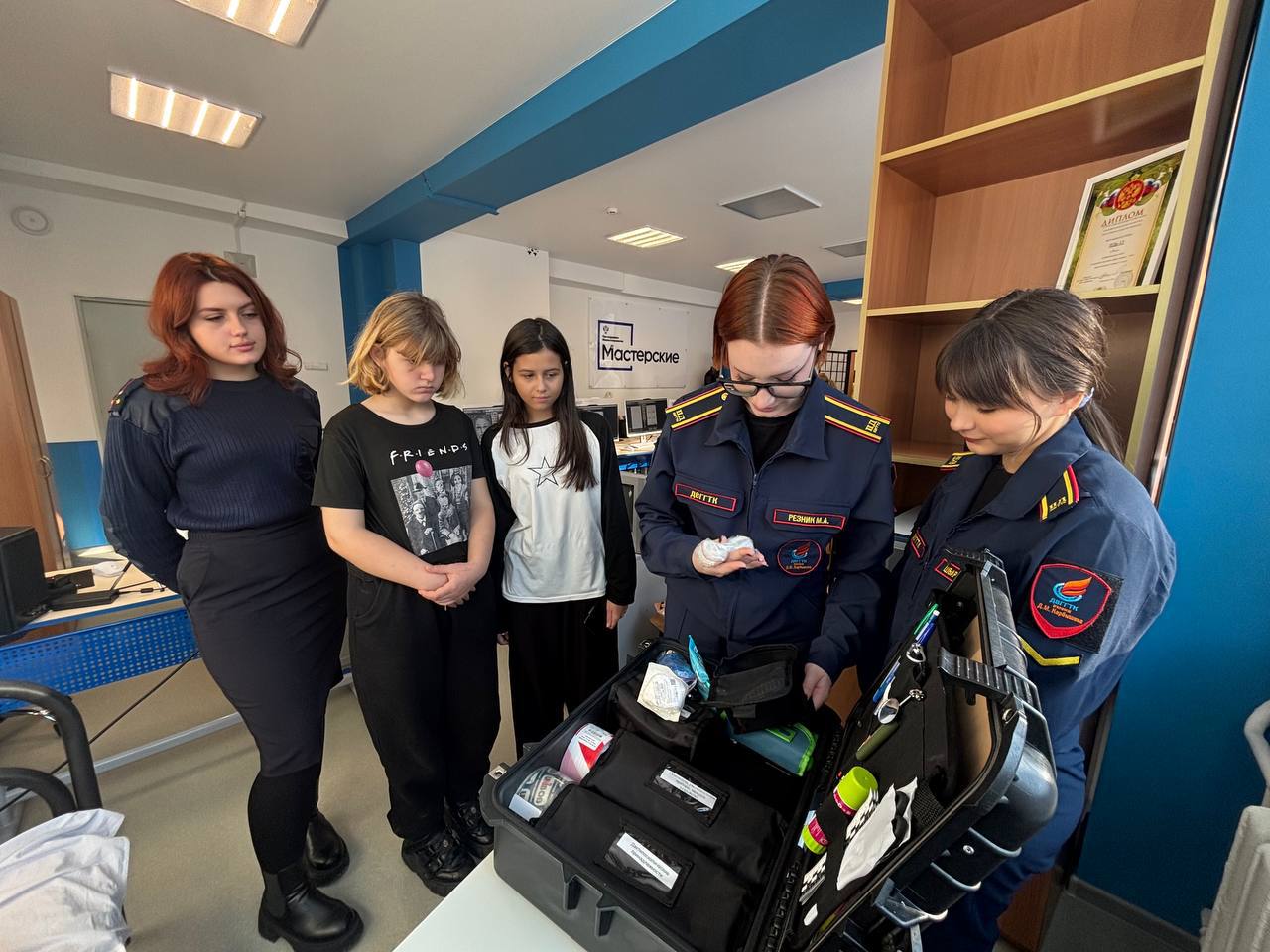 Во Владивостоке транспортные полицейские приняли участие в профориентационном мероприятии «Азбука профессий»