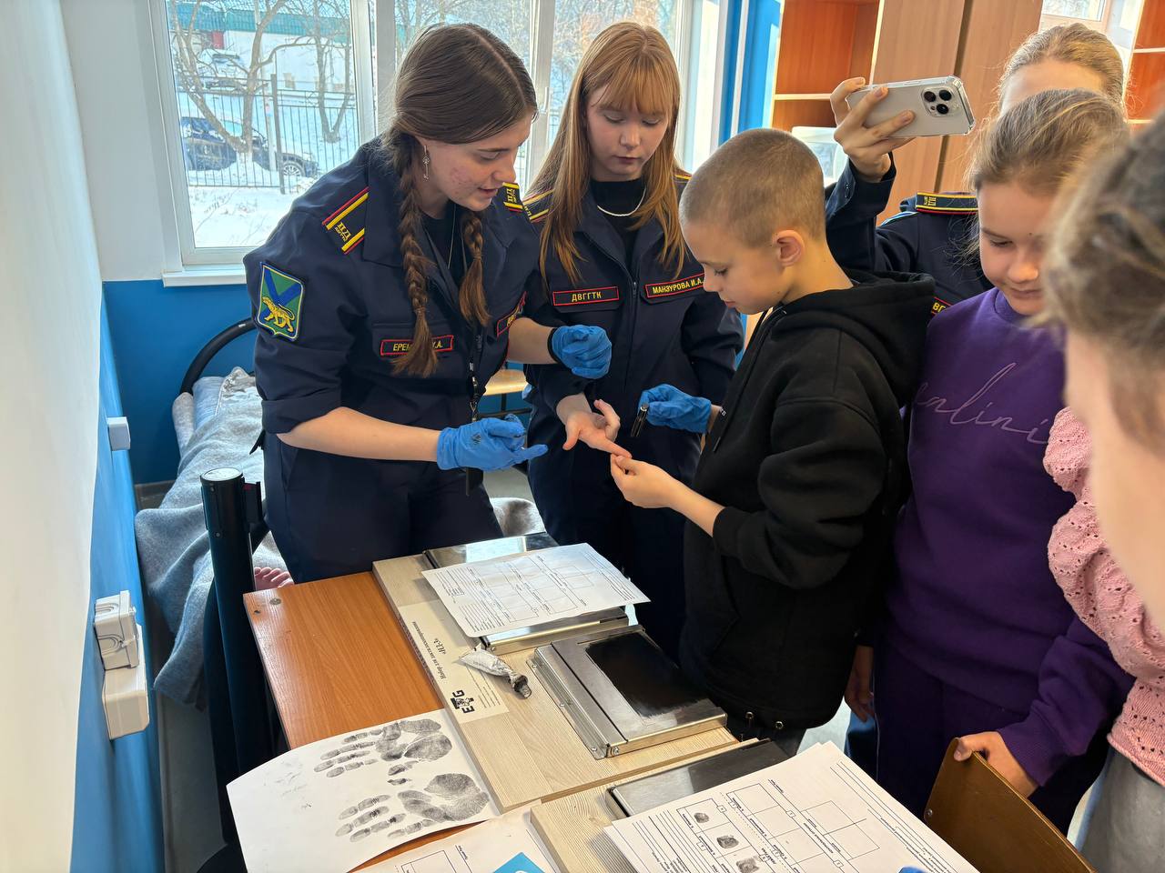 Во Владивостоке транспортные полицейские приняли участие в профориентационном мероприятии «Азбука профессий» Во Владивостоке транспортные полицейские приняли участие в профориентационном мероприятии «Азбука профессий»