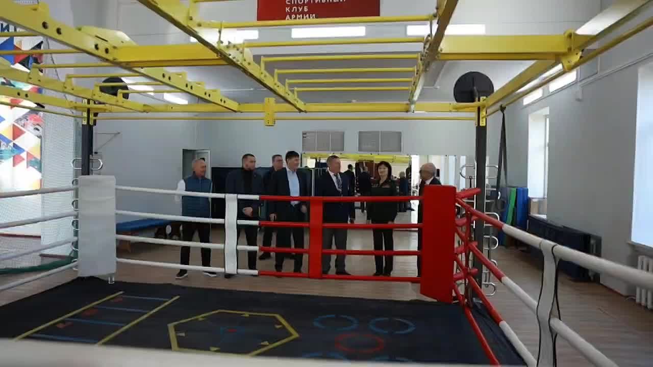 Именем одного из основателей отечественной борьбы самбо Василия Ощепкова назвали спортивный комплекс и открыли памятную доску в честь 75-летия центра морской и физической подготовки Владивостока