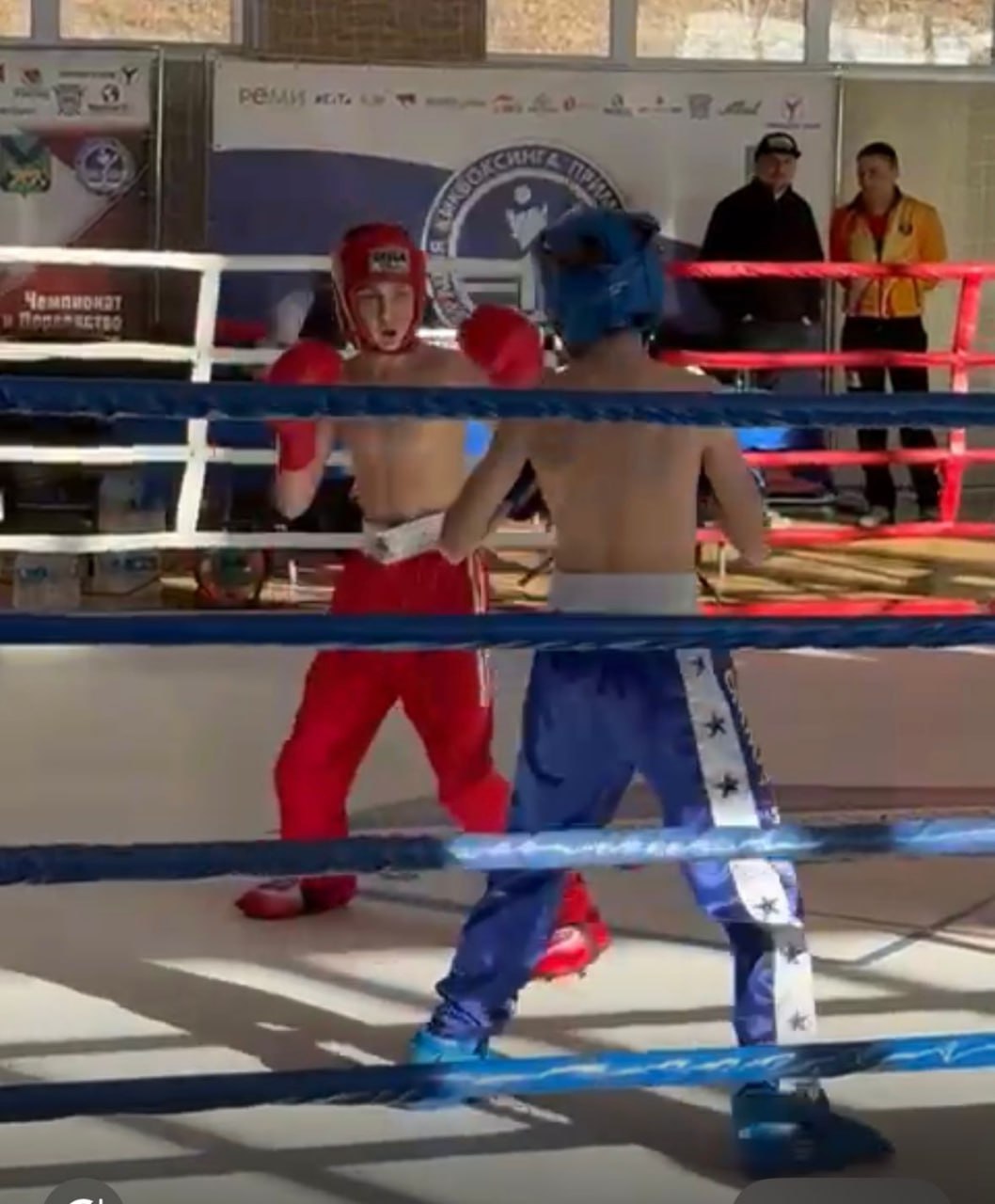 Новый путь к большим победам начали приморские кикбоксёры Новый путь к большим победам начали приморские кикбоксёры