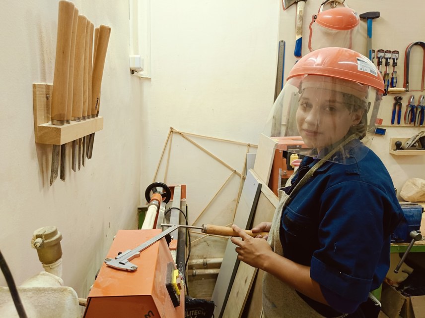 Учимся ремеслу, проектируем будущее семьи: в Находке открылась семейная мастерская Учимся ремеслу, проектируем будущее семьи: в Находке открылась семейная мастерская