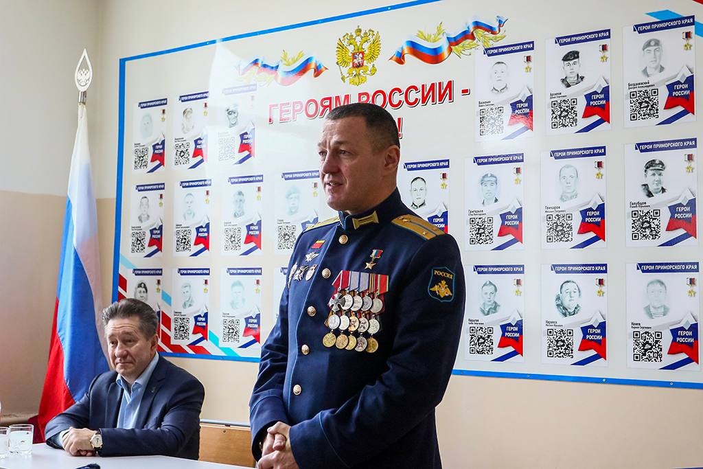 Урок мужества и чести: в гостях у школы №26 — Герой России Урок мужества и чести: в гостях у школы №26 — Герой России