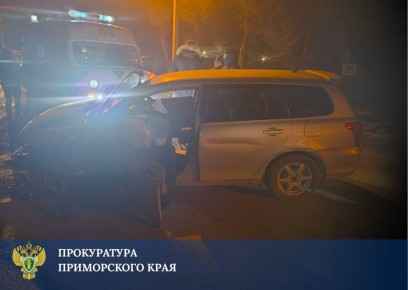 Пьяная девушка протаранила автомобиль в Уссурийске — в результате ДТП пострадал ребенок