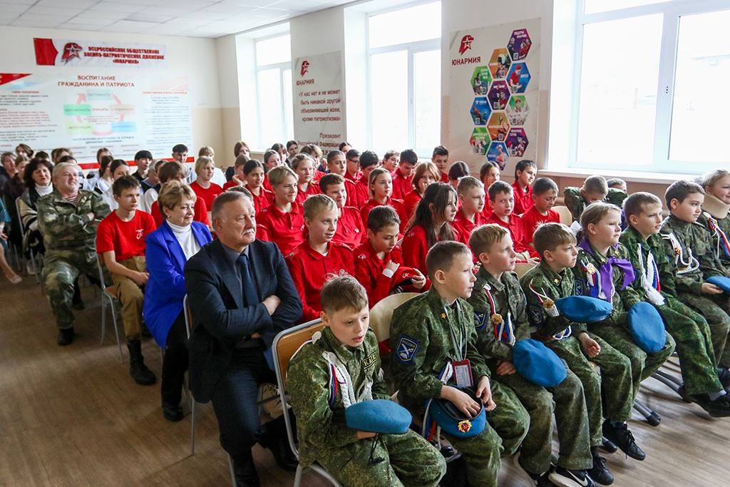 Урок мужества и чести: в гостях у школы №26 — Герой России Урок мужества и чести: в гостях у школы №26 — Герой России