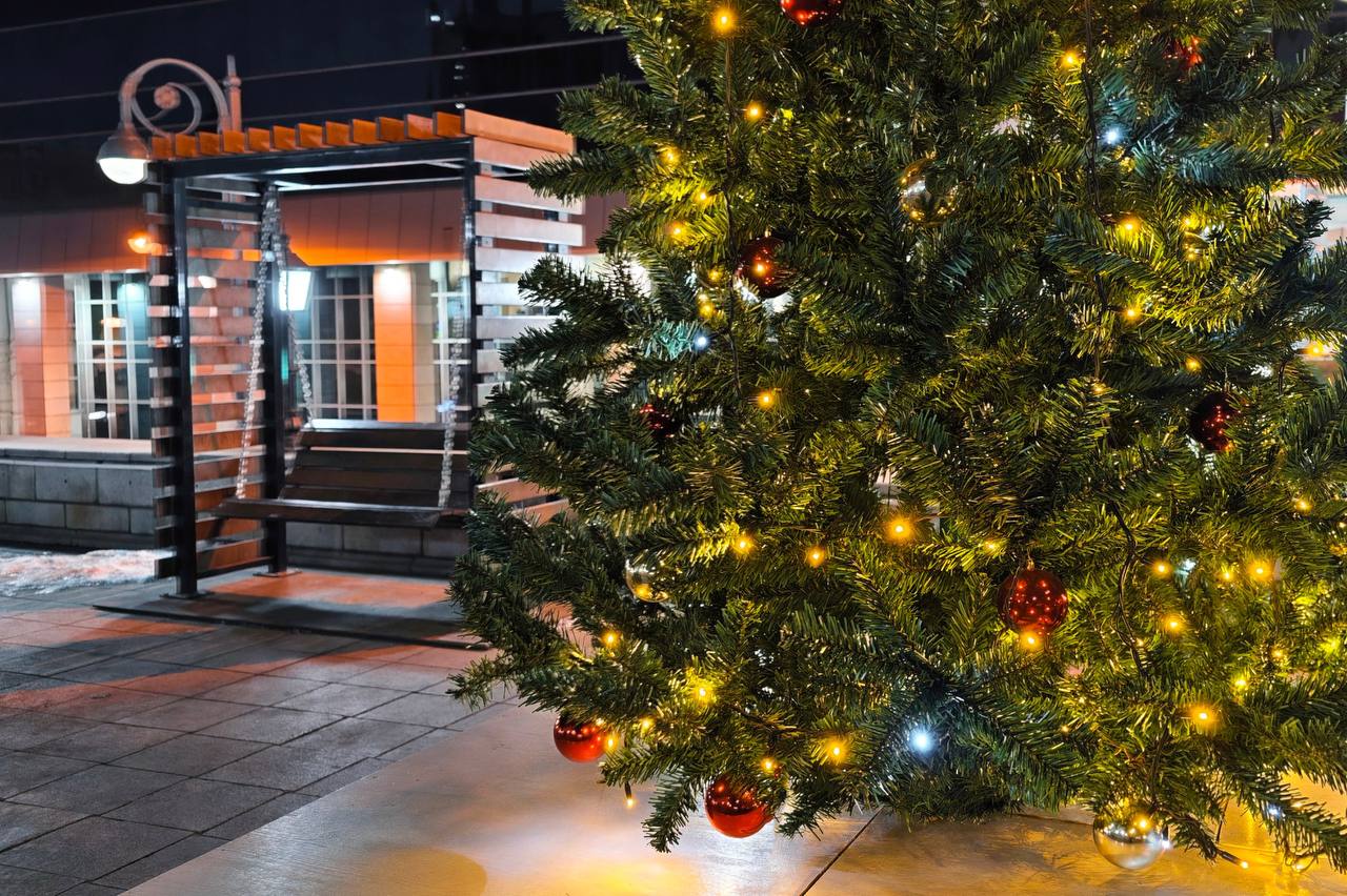 Владивосток украсят больше 800 объектов новогодней иллюминации Владивосток украсят больше 800 объектов новогодней иллюминации