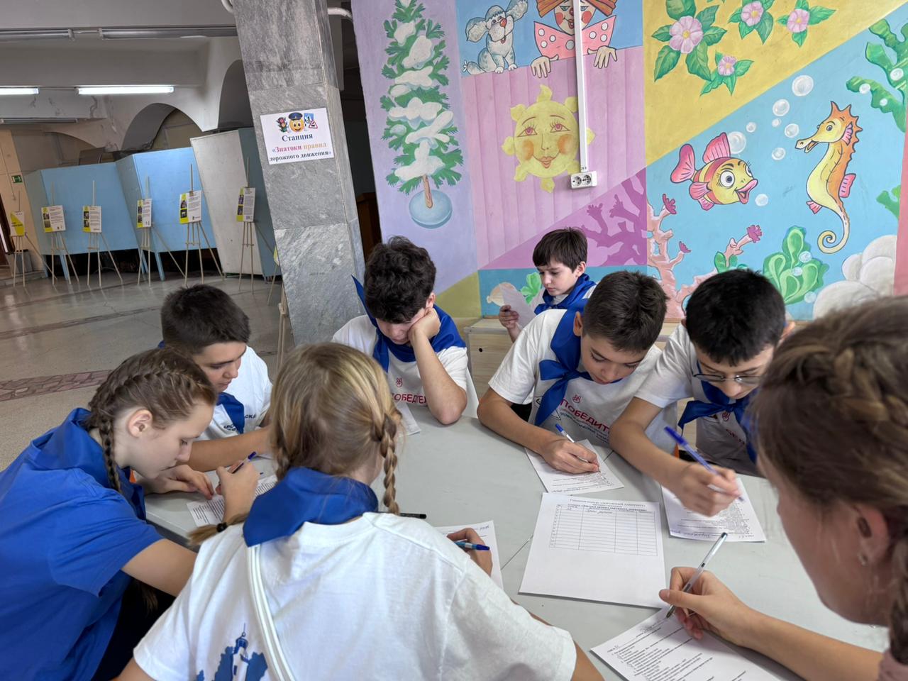 Сотрудники Госавтоинспекции Владивостока приняли участие в городском конкурсе «Дорожный лабиринт-2025»