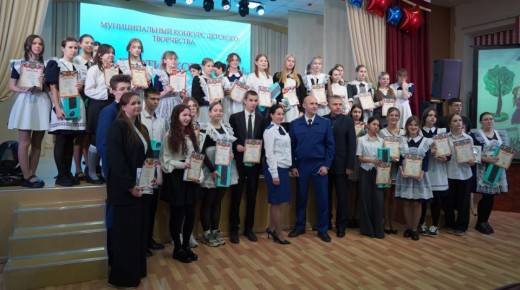 Юные уссурийцы выразили свою позицию в творческом конкурсе о борьбе с коррупцией