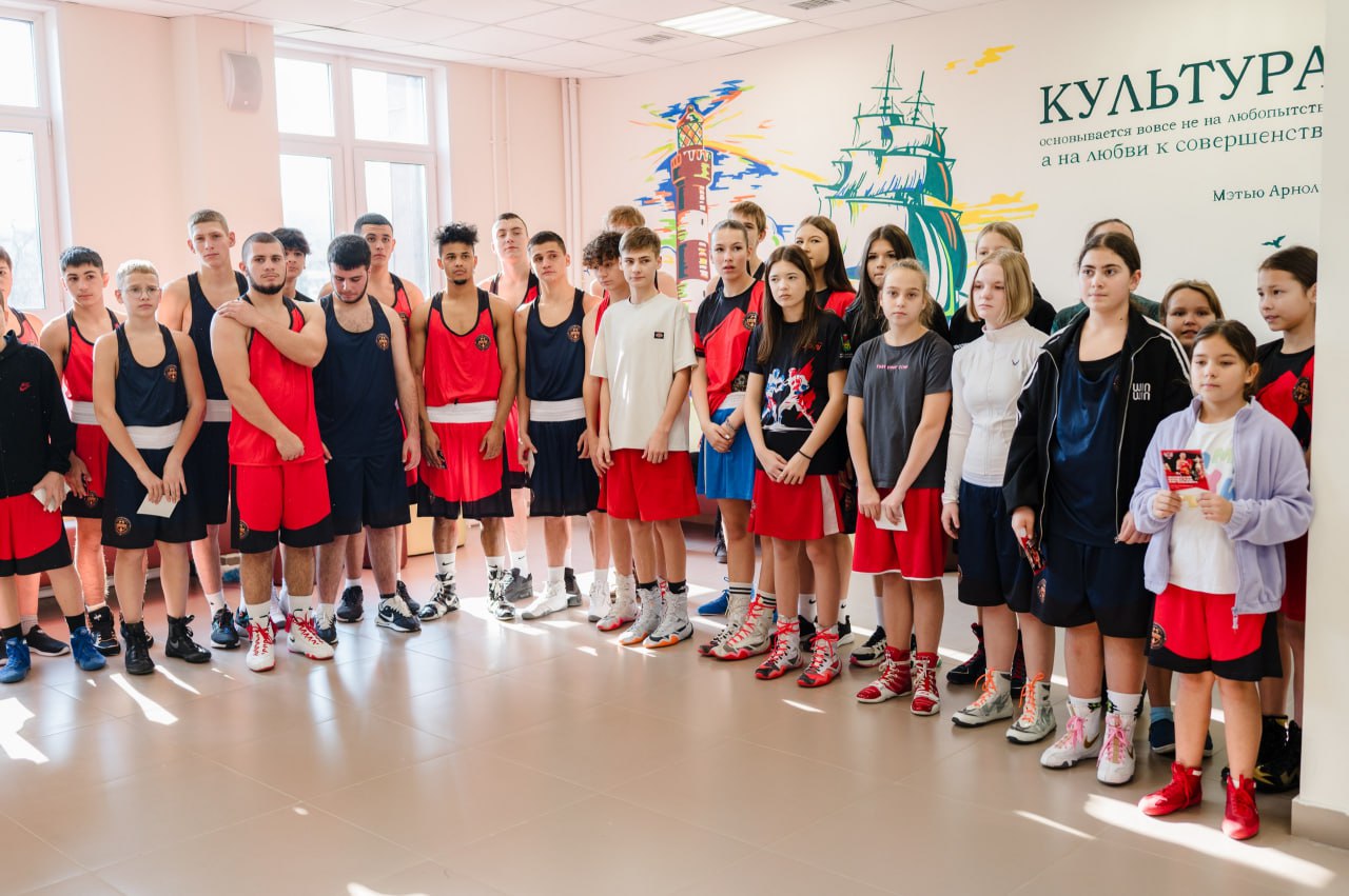 В Большом Камне открылся новый зал бокса В Большом Камне открылся новый зал бокса