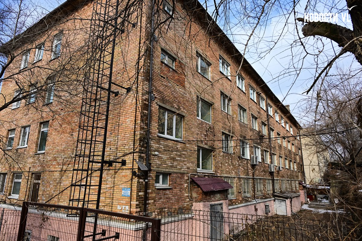 Студенты Энерготехникума боятся остаться без мест на полгода из-за ремонта общежития Студенты Энерготехникума боятся остаться без мест на полгода из-за ремонта общежития