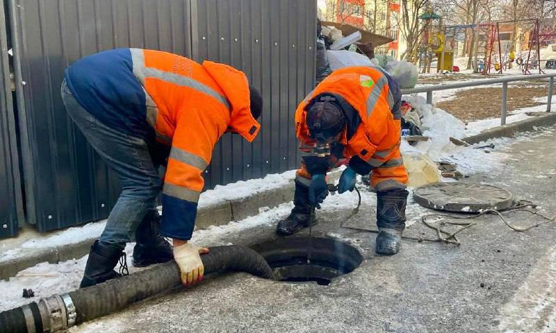 Больше 540 метров сетей ливневой канализации прочистили во Владивостоке с начала декабря Больше 540 метров сетей ливневой канализации прочистили во Владивостоке с начала декабря