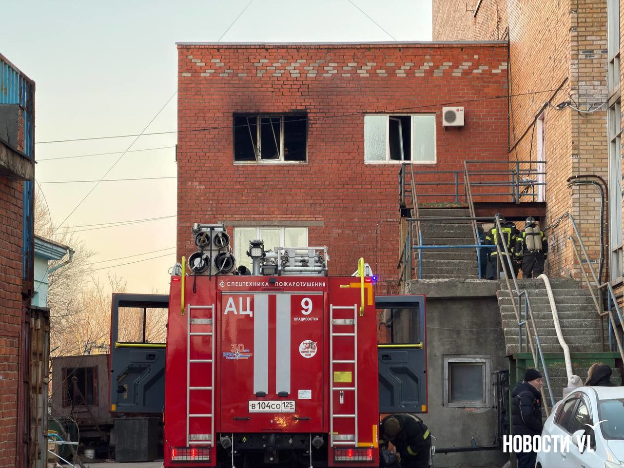 Пожар произошёл в пристройке к зданию «Концерт Холл» Пожар произошёл в пристройке к зданию «Концерт Холл»