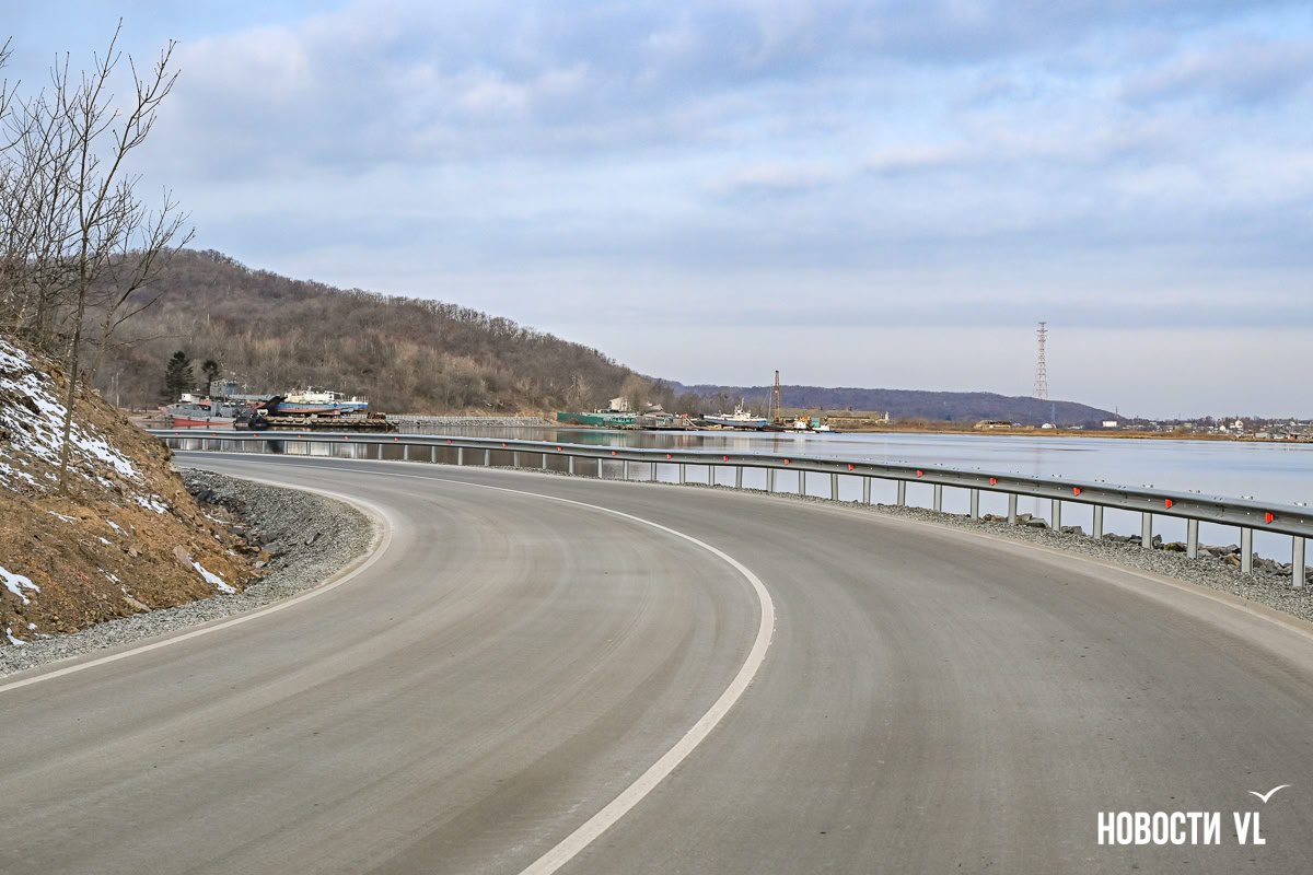Без асфальта на Русском острове остался только посёлок Шигино Без асфальта на Русском острове остался только посёлок Шигино