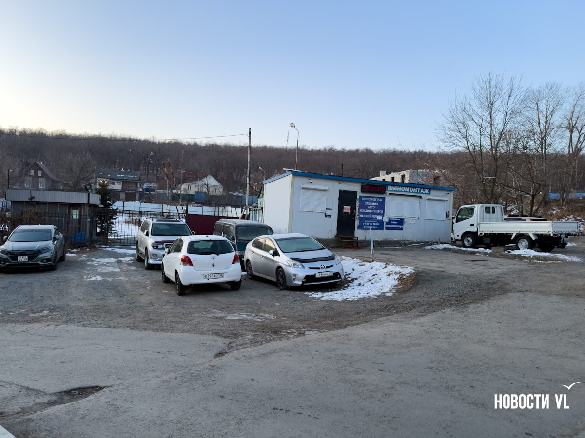 Импортозамещение на стоянке: прокуратура через суд требует вернуть Владивостоку пригодный под застройку участок на Никифорова Импортозамещение на стоянке: прокуратура через суд требует вернуть Владивостоку пригодный под застройку участок на Никифорова