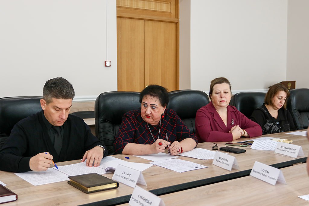 В Находкинском городском округе вводятся дополнительные меры антитеррористической защиты на период зимних праздников В Находкинском городском округе вводятся дополнительные меры антитеррористической защиты на период зимних праздников