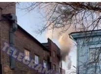 Во Владивостоке горит здание Феско Холла