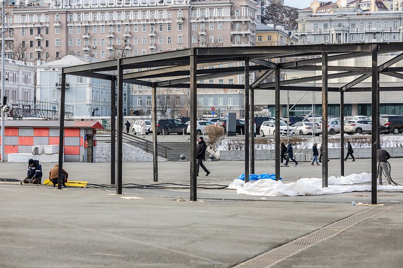 Резиденция Деда Мороза на центральной площади будет работать во Владивостоке во время новогодних каникул Резиденция Деда Мороза на центральной площади будет работать во Владивостоке во время новогодних каникул