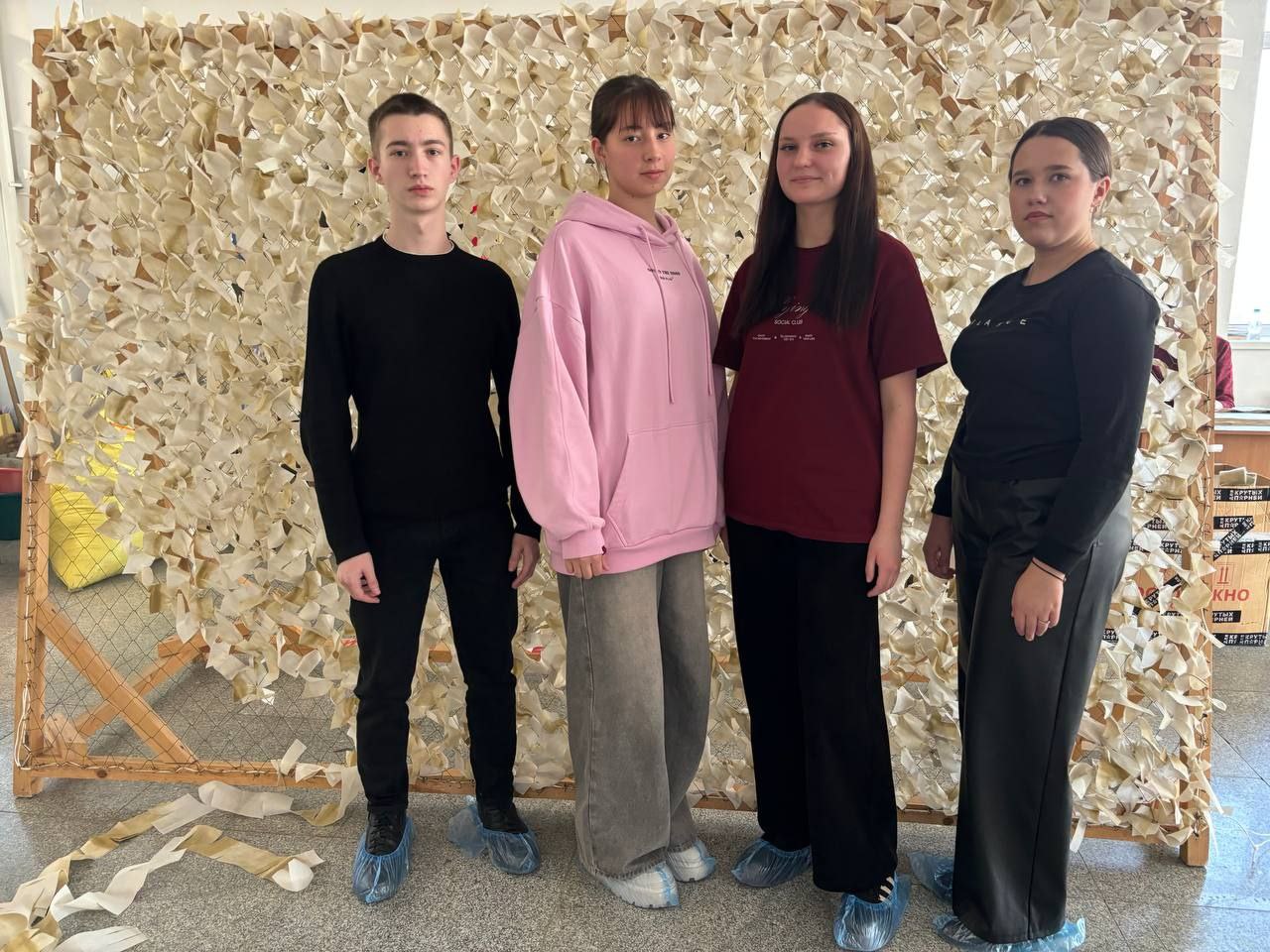 Волонтеры ДВТК продолжают получать полезные навыки и одновременно вносят ощутимый вклад в безопасность наших героев СВО, в победу нашей страны Волонтеры ДВТК продолжают получать полезные навыки и одновременно вносят ощутимый вклад в безопасность наших героев СВО, в победу нашей страны