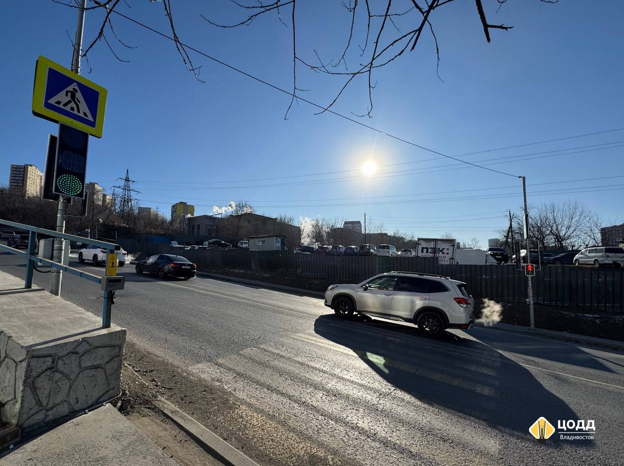 На одном пешеходном переходе у ТЭЦ на Фадеева поставили светофор, а второй уберут На одном пешеходном переходе у ТЭЦ на Фадеева поставили светофор, а второй уберут