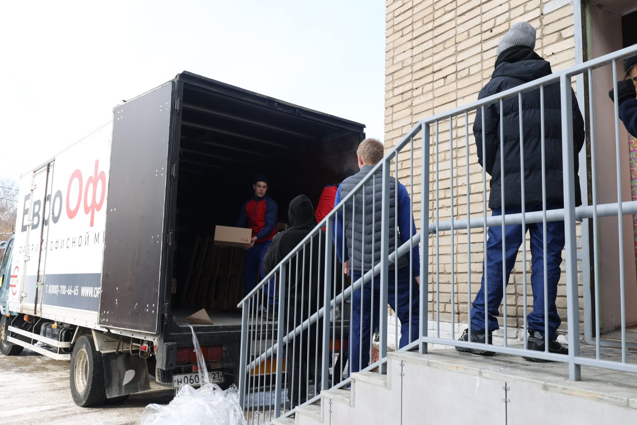 Новый год стучится в двери: губернаторские подарки прибыли в Уссурийск