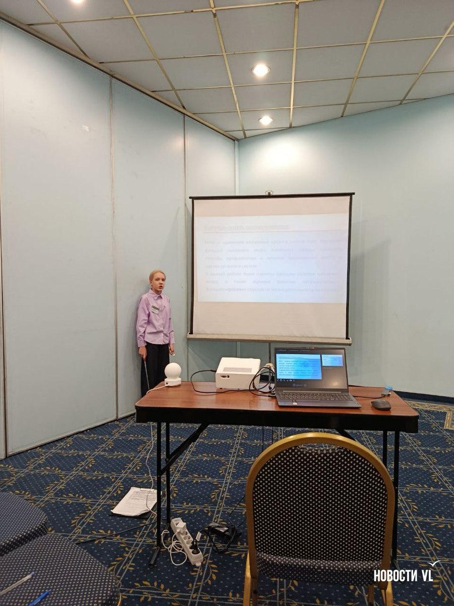 Четвероклассница из Артёма обошла почти тысячу соперников и стала лучшей юной исследовательницей в России Четвероклассница из Артёма обошла почти тысячу соперников и стала лучшей юной исследовательницей в России