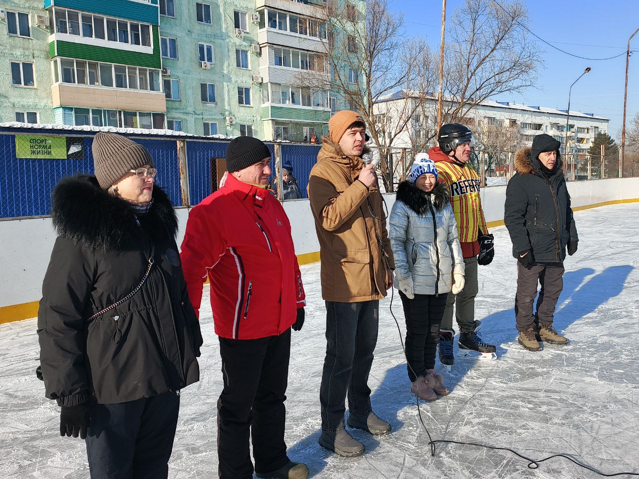 # Зимний сезон открыт!. 13 декабря на хоккейной коробке школы №4 Лучегорска состоялся турнир, посвящённый Всероссийскому дню хоккея и открытию зимнего сезона # Зимний сезон открыт!. 13 декабря на хоккейной коробке школы №4 Лучегорска состоялся турнир, посвящённый Всероссийскому дню хоккея и открытию зимнего сезона