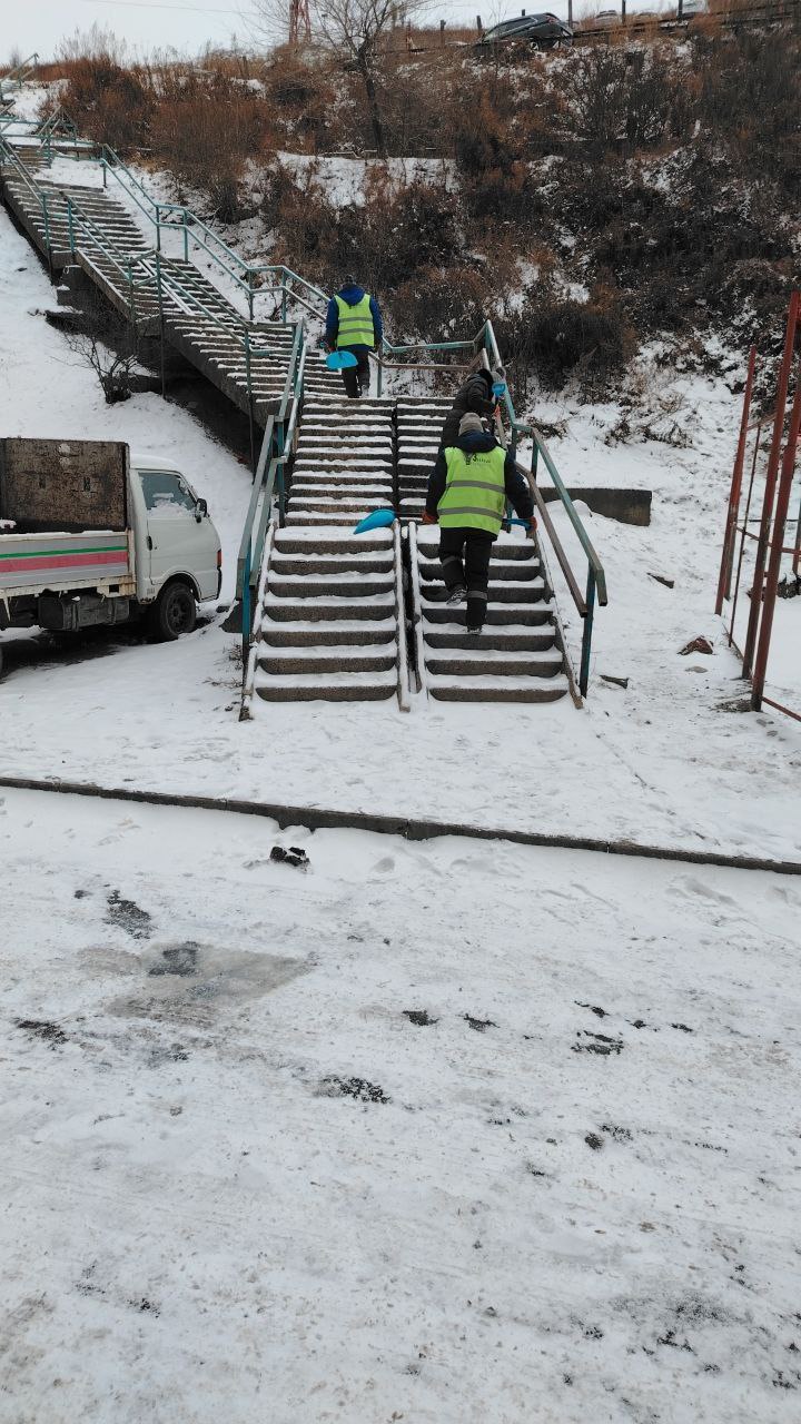 С раннего утра мы приступили к ликвидации последствий непогоды С раннего утра мы приступили к ликвидации последствий непогоды