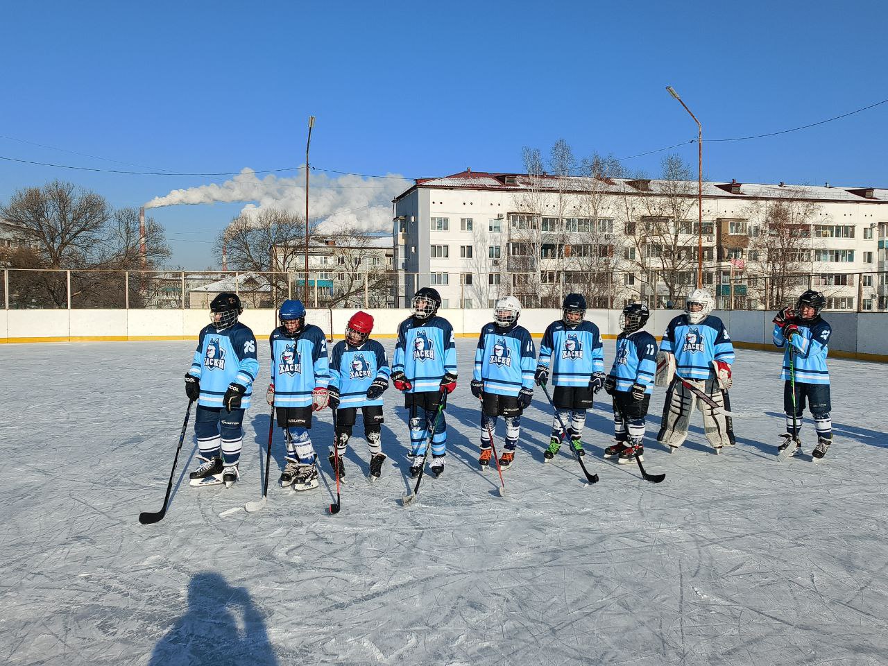 # Зимний сезон открыт!. 13 декабря на хоккейной коробке школы №4 Лучегорска состоялся турнир, посвящённый Всероссийскому дню хоккея и открытию зимнего сезона # Зимний сезон открыт!. 13 декабря на хоккейной коробке школы №4 Лучегорска состоялся турнир, посвящённый Всероссийскому дню хоккея и открытию зимнего сезона